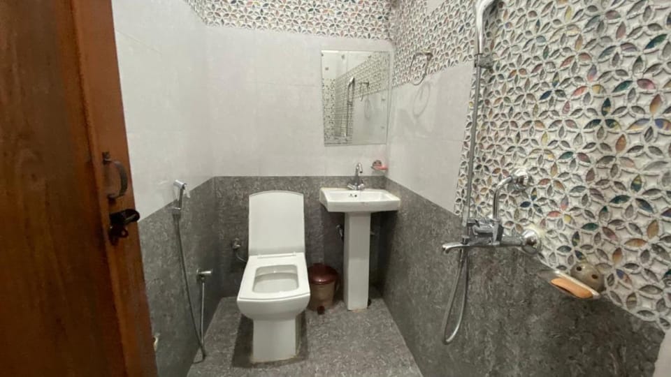 Srinivasa Homestay By YatriMap Bed and Breakfast in Rishikesh
