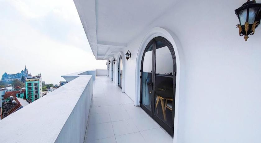 Celina Hotel - Khách Sạn Tam Đảo Hotel in Laos