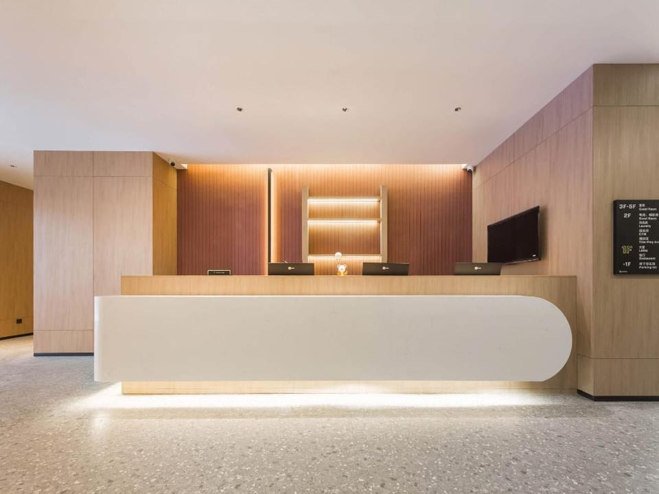 IU Hotel Flagship Lingqiu County Tanghelongyuan Community Hotel in China