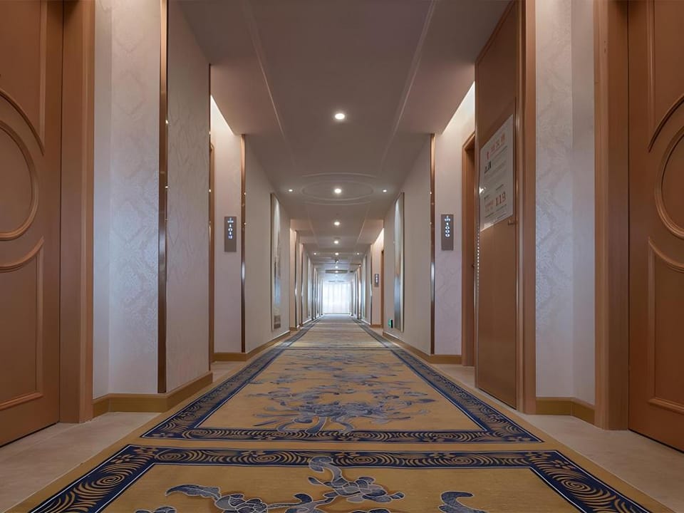Vienna International Hotel Dongguan Fenggang Fengshen Avenue Walmart Hotel in Shenzhen