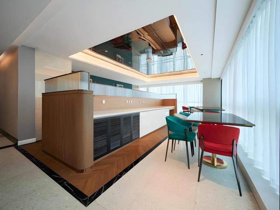 Jinjiang Metropolo Hotel Kunming Dianchi Wanda Plaza Flagship Hotel in China