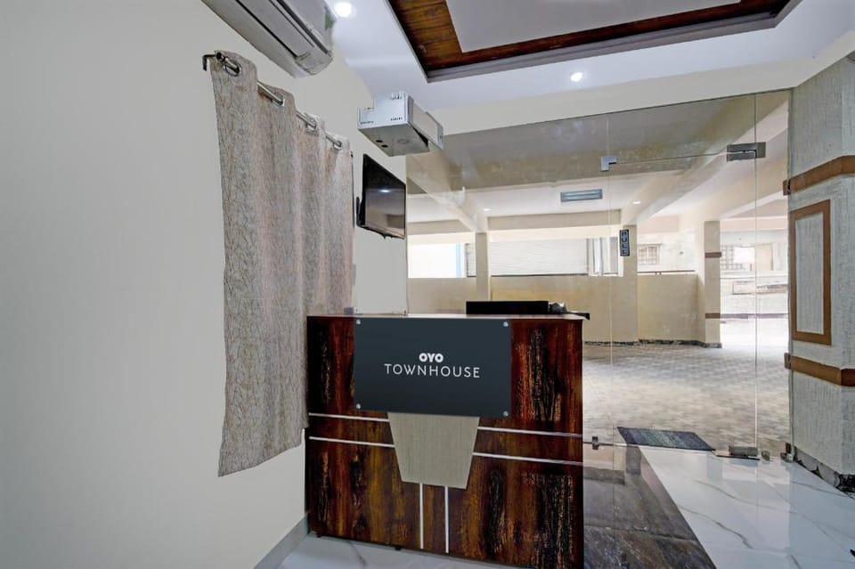 Super Townhouse Oak Bachupally Medical College Formerly SV Hotels Hotel in Hyderabad
