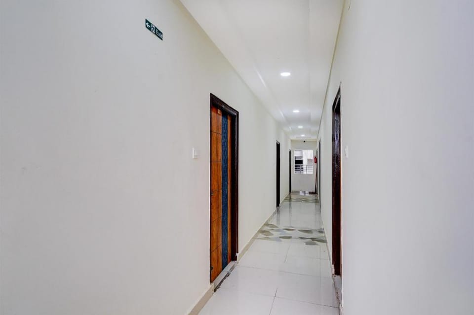Super Hotel O Ghatkesar Railway Junction Formerly Kakatiya Grand Hotel in Secunderabad