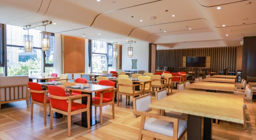 臻程酒店（北京南站西铁营地铁站店） Hotel in Beijing