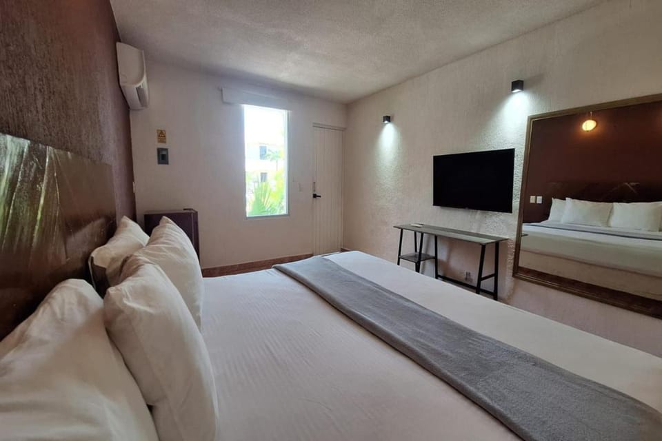 Capital O Hotel Rolovi Cancun Hotel in Cancun