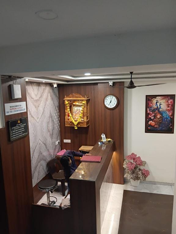 Hotel Yashmer Lodging and Boarding Hotel in Maharashtra