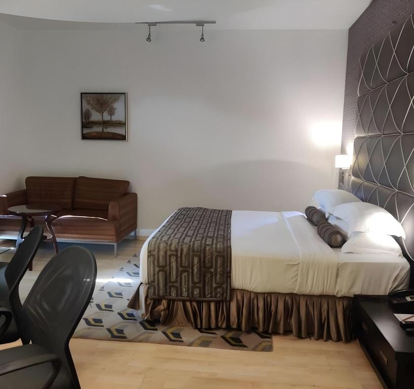 Hotel Satkar Residency 31 km from Mumbai Airport Hotel in Thane