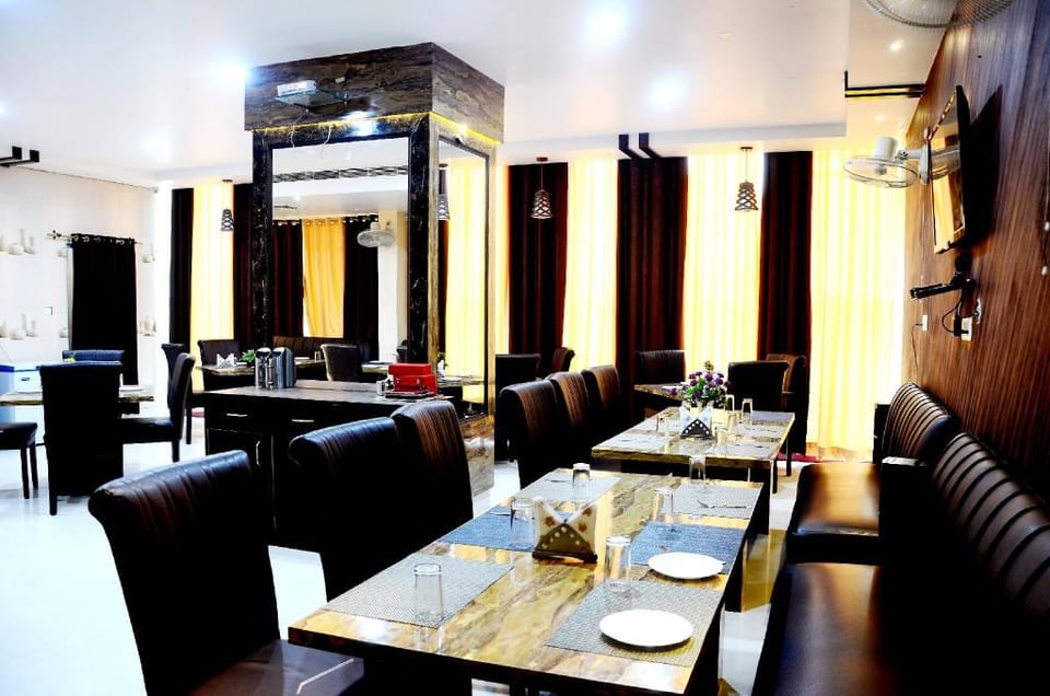 Taraji Resort Ayodhya 5.3 km from Shri Ram Temple Hotel in Uttar Pradesh