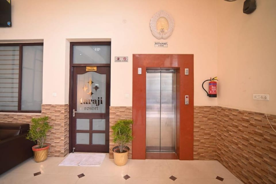 Taraji Resort Ayodhya 5.3 km from Shri Ram Temple Hotel in Uttar Pradesh