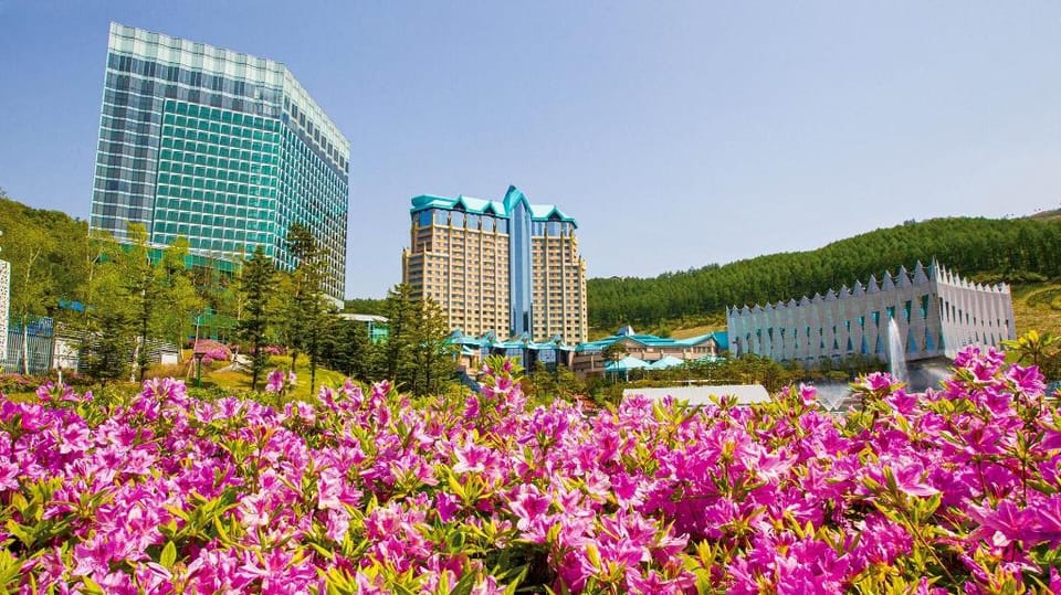 High One Grand Hotel Main Tower Apartment in South Korea
