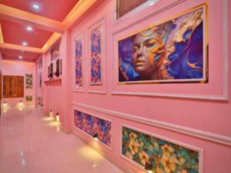 RROOMS Elite Hotel Airport Suites Hotel in Lucknow