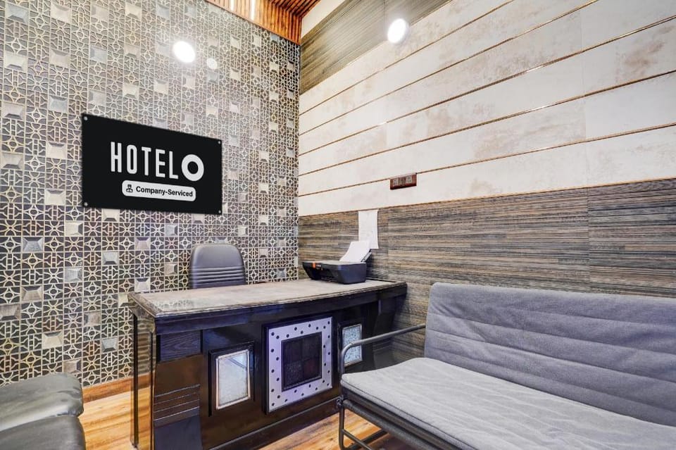 Super Hotel O Ramesh Nagar Metro Station Formerly Rosewood Hotel in Delhi