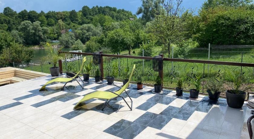 Elysium Retreat Lodge in Serbia