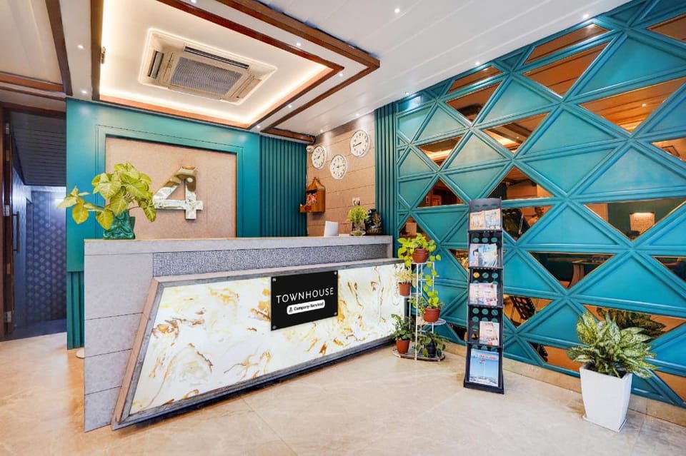 Townhouse Prayagraj Central Bus Terminal Formerly Hotel Four View Hotel in Uttar Pradesh