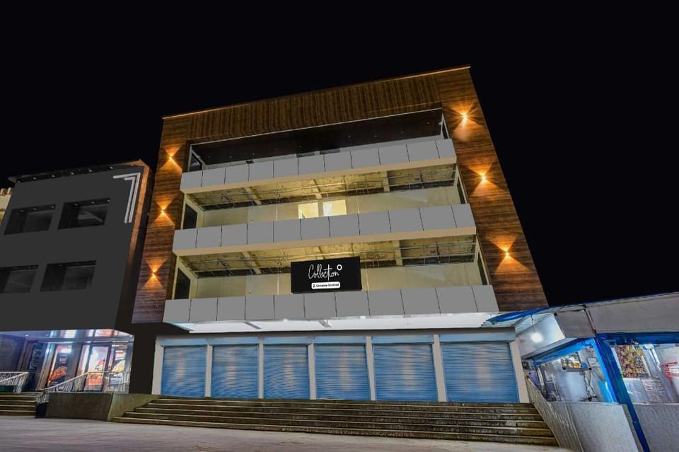 Collection O Mailardevpally Near Owaisi Hospital Tolkanti Arcade Hotel in Hyderabad