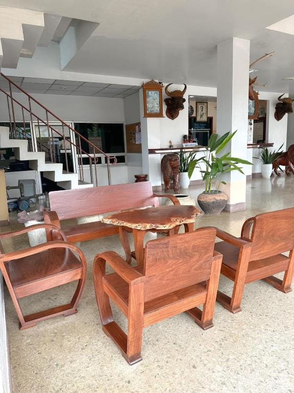 โรงแรมศิริมงคล Sirimongkol Hotel Inn in Laos