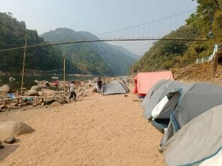 Shnongpdeng Riverbank Camp, Dawki Apartment in Bangladesh
