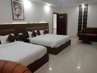the rudraksh hotel Hotel in Uttar Pradesh