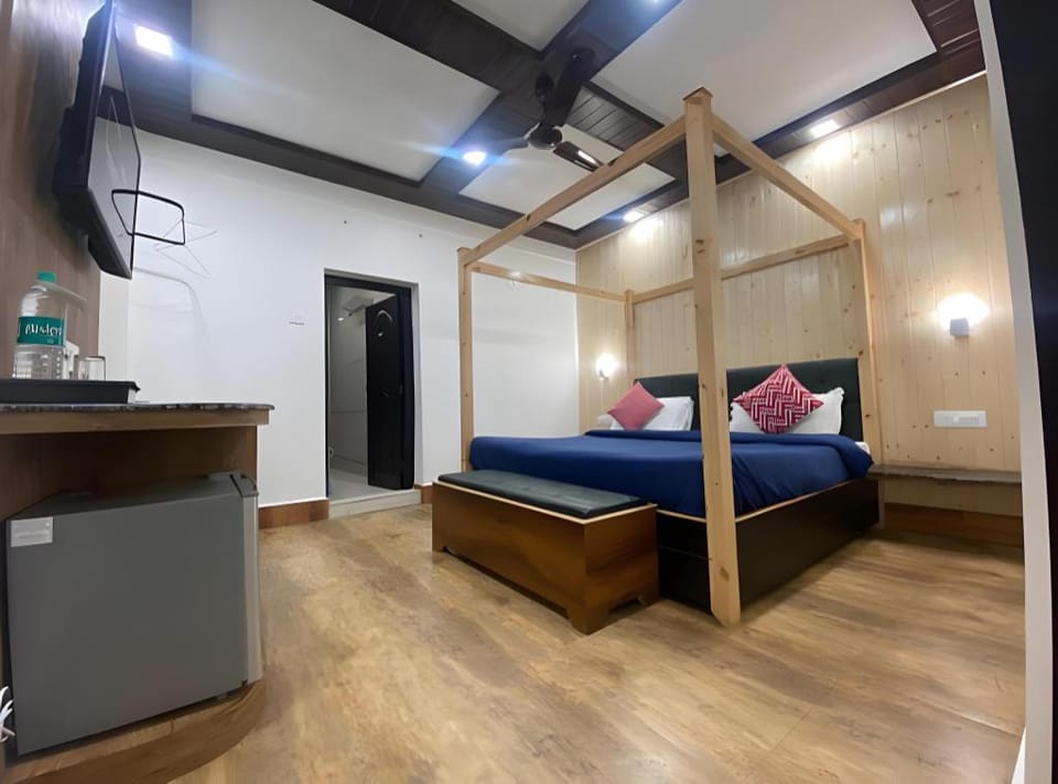 Hotel 24 - new bharat Hotel in Uttarakhand