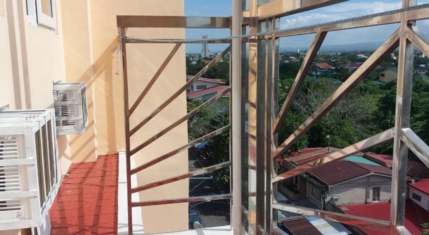 Dazzling Dash Apartelle Hotel in Naga