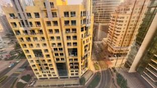 Double Bed partition Room in Tecom Near Metro Vacation rental in Dubai