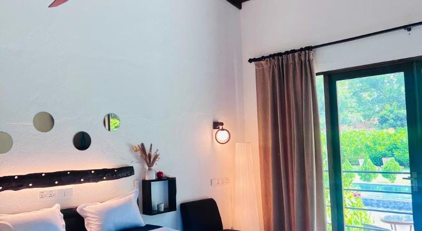 Island tropical retreat Hotel in Southern Province