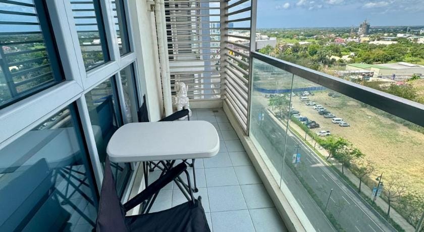 Palladium Iloilo - Executive Studio with Bedroom Hotel in Iloilo City