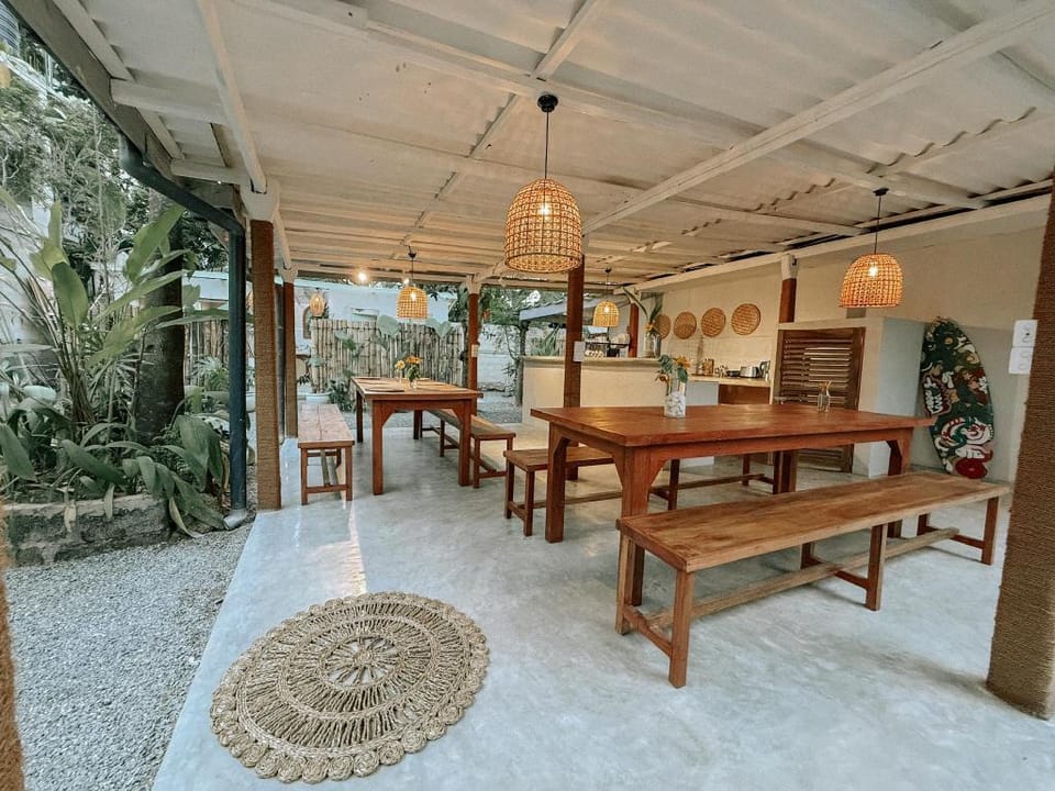Sugar Surf Lodge Weligama - Coliving & Coworking Hotel in Southern Province