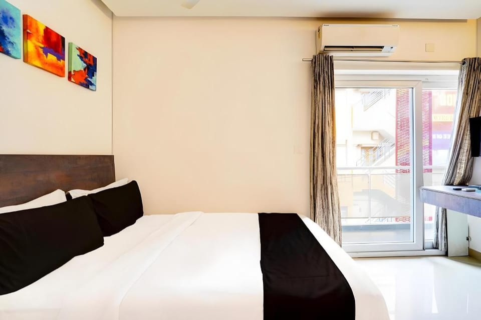 HOTEL ROYAL STAY  Near Delhi Airport Hotel in New Delhi