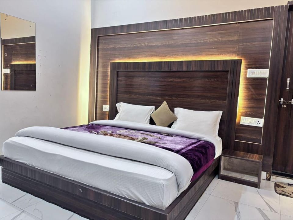 Hotel Shri Mohini Kunj Vindavan By HRG Hotel in Uttar Pradesh
