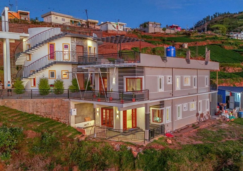 Central Homestay Ooty by VOYE HOMES Vacation rental in Kerala