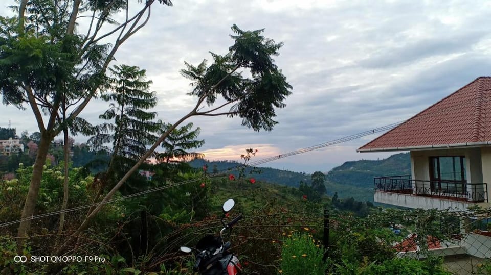 Clouds N Mist Cottage Hotel in Kodaikanal