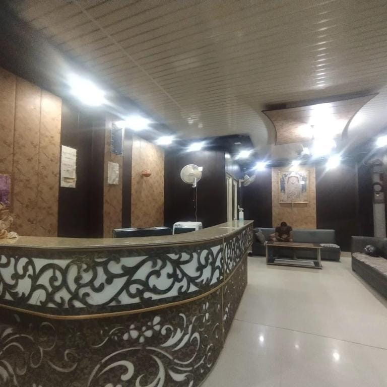 Hotel trilok Hotel in Lucknow