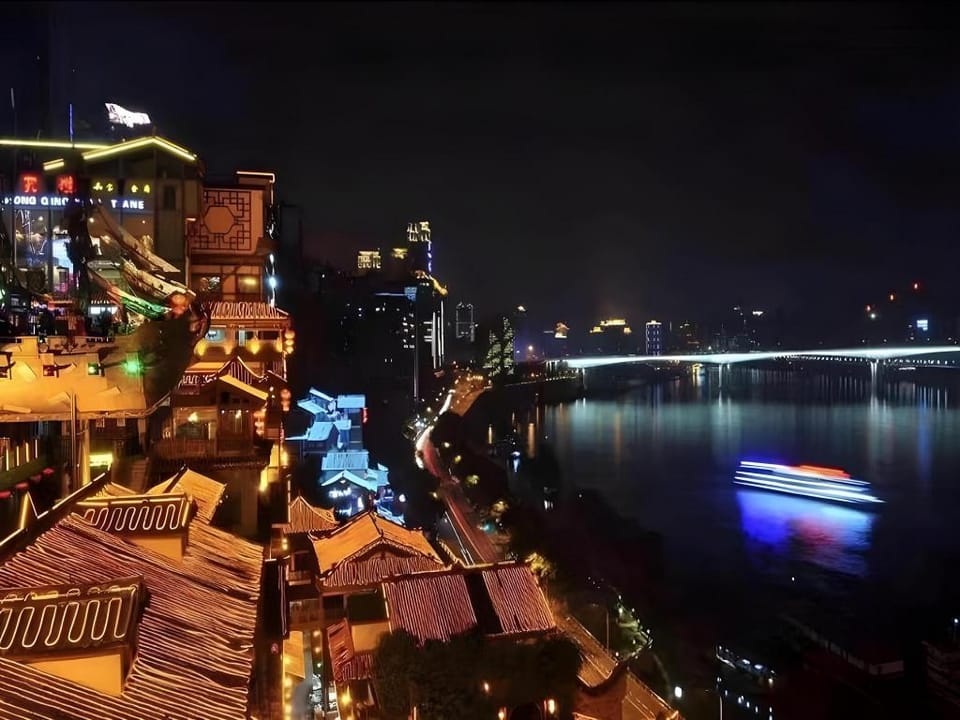 IU Hotel Chongqing Jiefangbei Hongya Cave Hotel in China