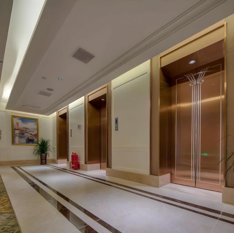 Vienna Classic Hotel Tianjin Railway Station Haihe Jinwan Hotel in Tianjin