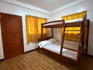 RME TRANSIENT HOUSE Apartment in Calabarzon