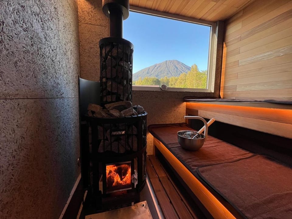 SAUNA and VILLA Takibi Chalet in Niseko