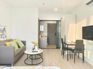 The Rich Rama 9 - Luxury Apartment in Bangkok