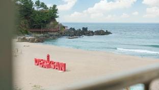 Samcheok Kong & Bee Ocean View Pension Bed and Breakfast in South Korea