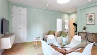 Green House Spacious and Central Apartment Vacation rental in Porto