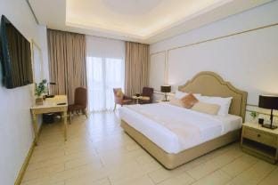 Scenic Tagaytay Getaway with Taal Views Apartment in Calabarzon