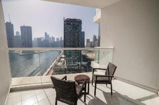 Stunning Canal View with Balcony Vacation rental in Dubai