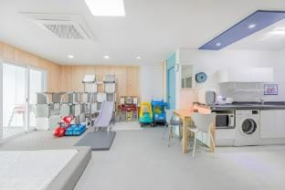 Geoje Ddo Wa Re Kids Pool Villa Bed and Breakfast in South Korea