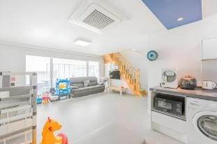 Geoje Ddo Wa Re Kids Pool Villa Bed and Breakfast in South Korea