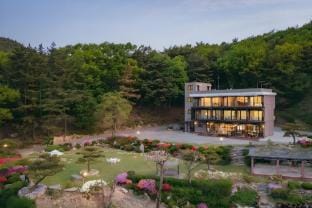 Seosan Zero Place Bed and Breakfast in South Korea
