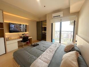 Sana Studio Room @Atria Residences Vacation rental in West Java