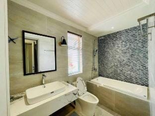 Nova Duplex 8Br - 25 pax Vacation rental in Phan Thiet