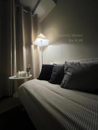 MOA Stay: Coffee, Games, Karaoke (Free Parking) Apartment in Pasay