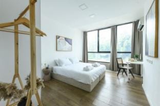 Modern & Bright 3BR Apt with View by Sea N' Rent Apartment in Tel Aviv-Yafo