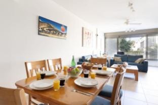 Cozy 3BR Apt w Big Windows 5 Min Walk From Beach Apartment in Tel Aviv-Yafo